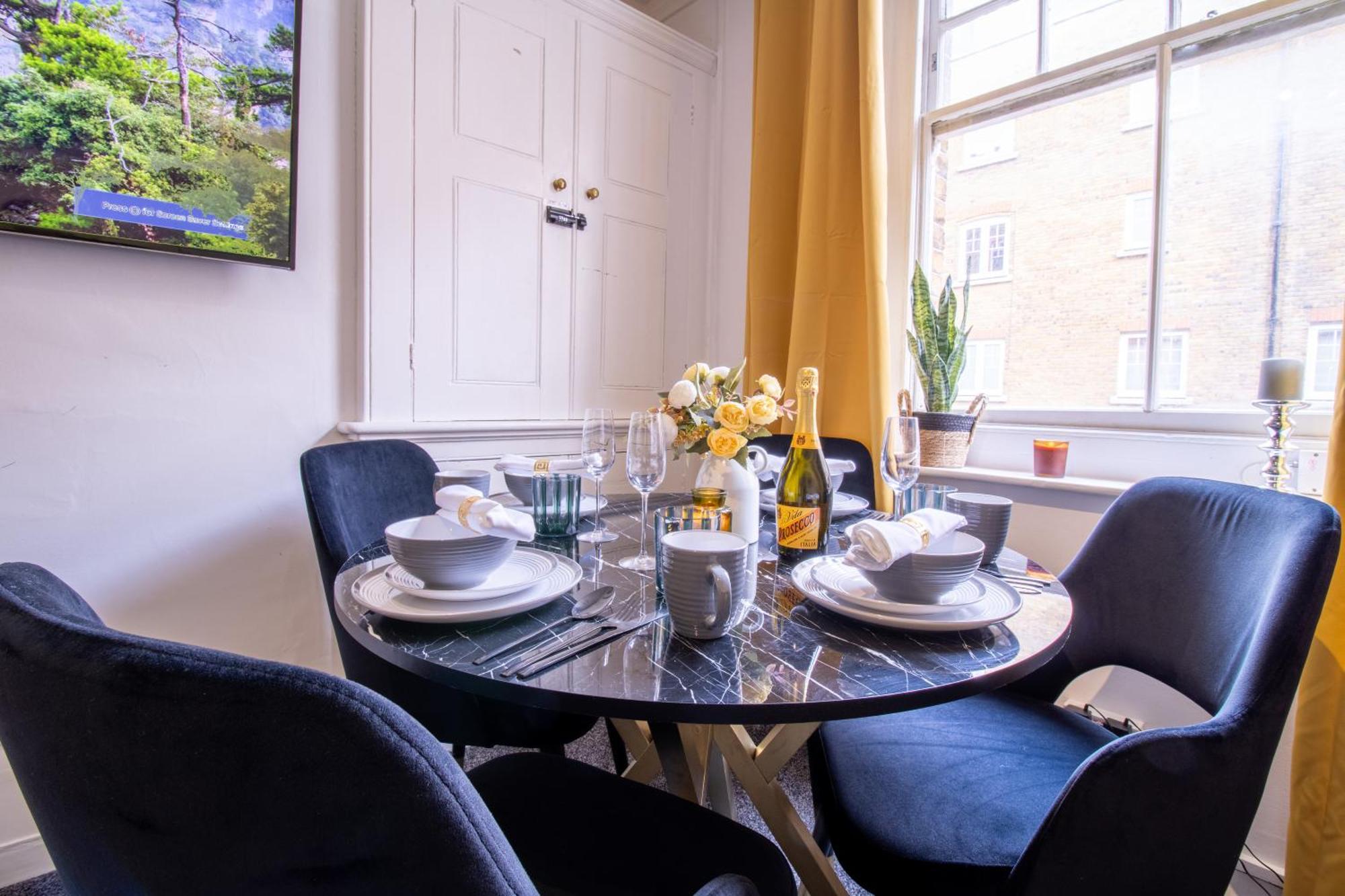 Chic Urban Retreat 1 Bedroom Gem In Covent Garden Лондон Екстер'єр фото